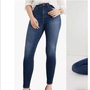 10" High-Rise Skinny Jeans in Danny Wash: TENCEL™ Denim Edition